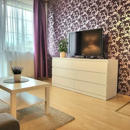 Apartment Velvet *